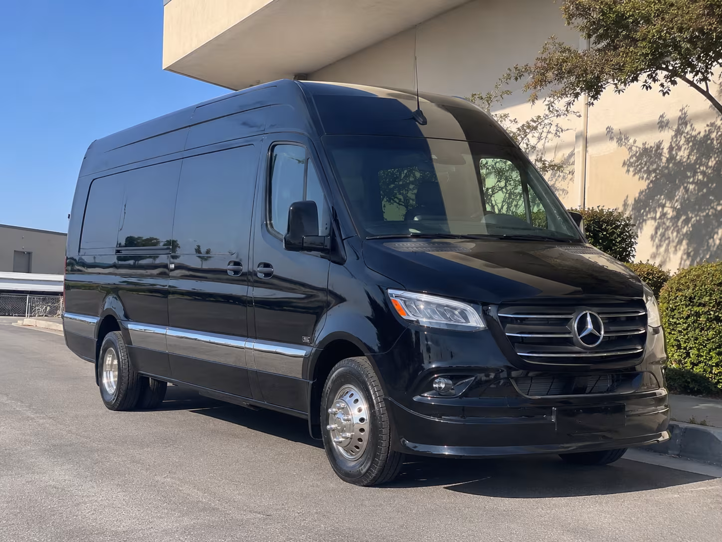 Milpitas School Event & Field Trip Transportation