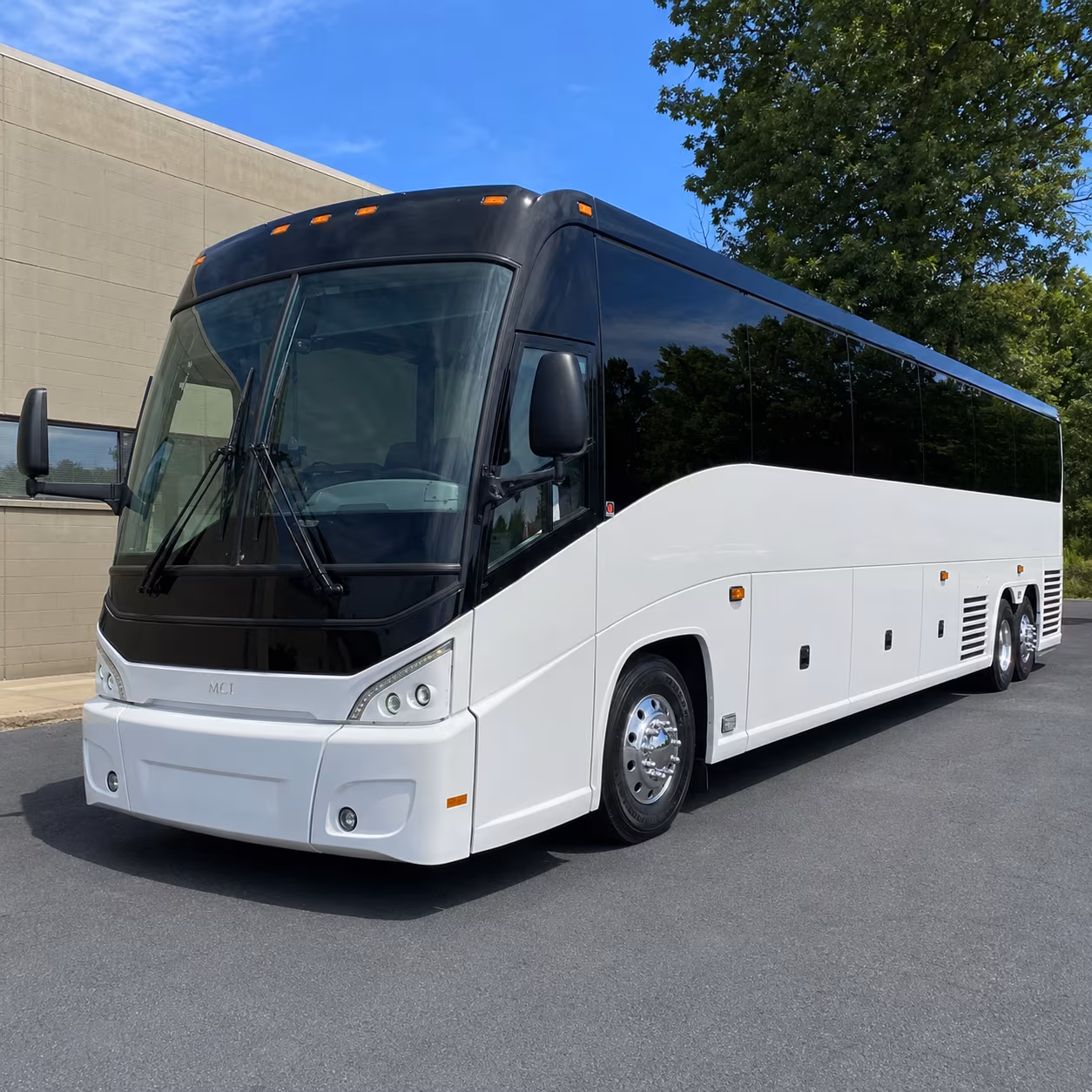 San Jose Airport Shuttle & Transportation party bus exterior